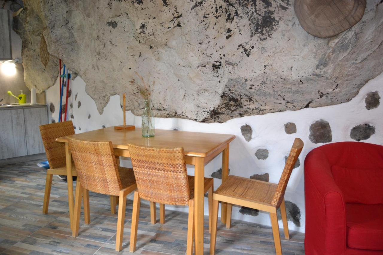 Vila Casa Cueva El Pedregal Tejeda Exteriér fotografie